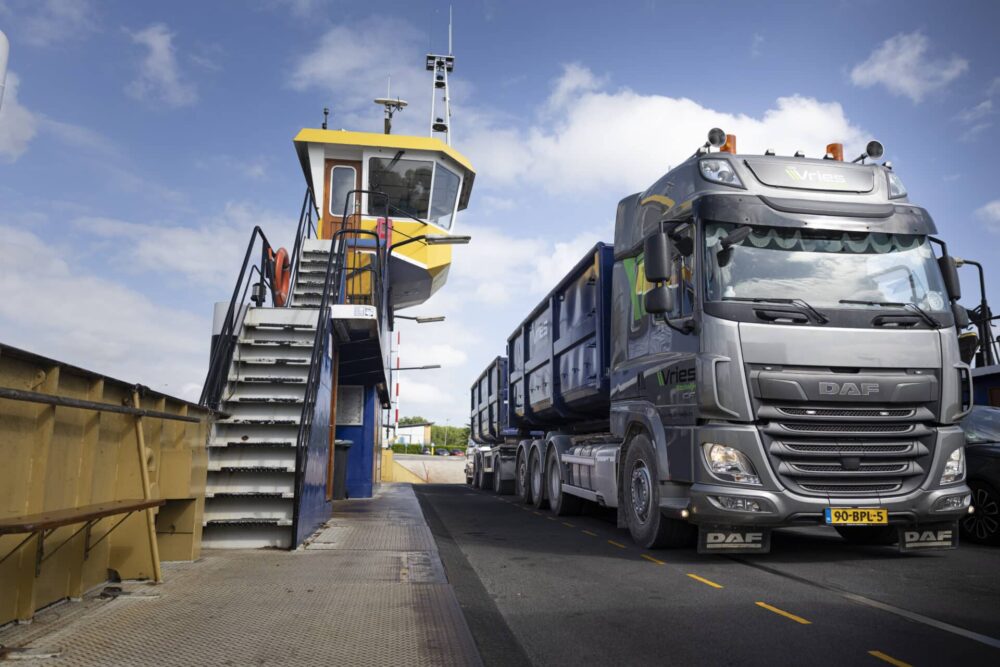 Vrachtwagen De Vries